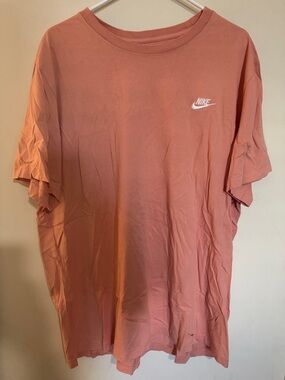 Nike Men’s Dusty Coral Short Sleeve Crew Tee